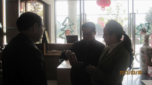 玉林市民委相關(guān)部門領(lǐng)導(dǎo)到仲禮集團(tuán)調(diào)研