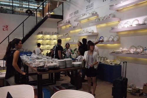 仲禮公司參加第115屆廣交會(huì)現(xiàn)場圖片。