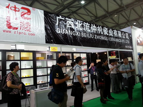 仲禮公司參加上海國(guó)際尚品家居及室內(nèi)裝飾展覽會(huì)。