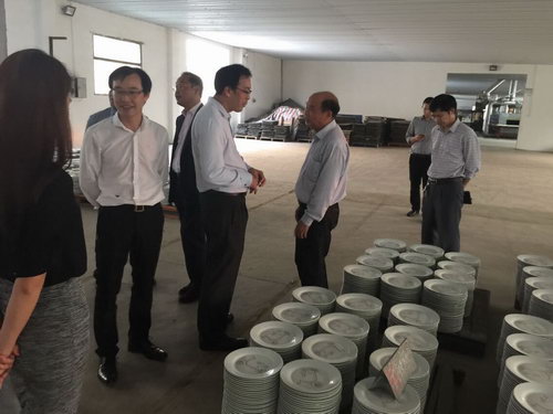 2015年4月27日，馬來西亞投資發(fā)展局Nurullydia Ahmad ，莉迪亞一行到我公司考察指導(dǎo)。