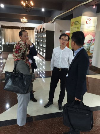 2015年4月27日，馬來西亞投資發(fā)展局Nurullydia Ahmad ，莉迪亞一行到我公司考察指導(dǎo)。