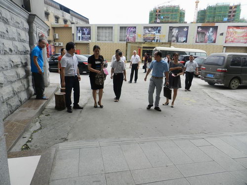 馬來西亞東海岸經(jīng)濟(jì)特區(qū)發(fā)展理事會執(zhí)行總裁艾薩一行到我公司考察。