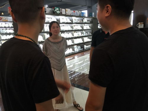 2015年7月22日，我公司舉辦“青春之歌 留學(xué)創(chuàng)業(yè)沙龍”系列聯(lián)誼活動(dòng)