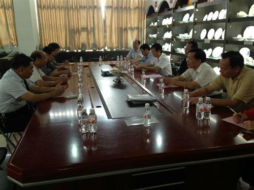 玉林市政協(xié)調(diào)研組到我公司進(jìn)行調(diào)研