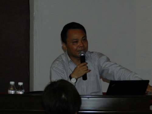 2012年11月23日深圳市銘卓遠(yuǎn)企業(yè)管理咨詢有限公司專家王耘老師為廣西仲禮企業(yè)集團(tuán)有限公司的職員們上《PMC的工作流程及其職責(zé)所在》培訓(xùn)課。